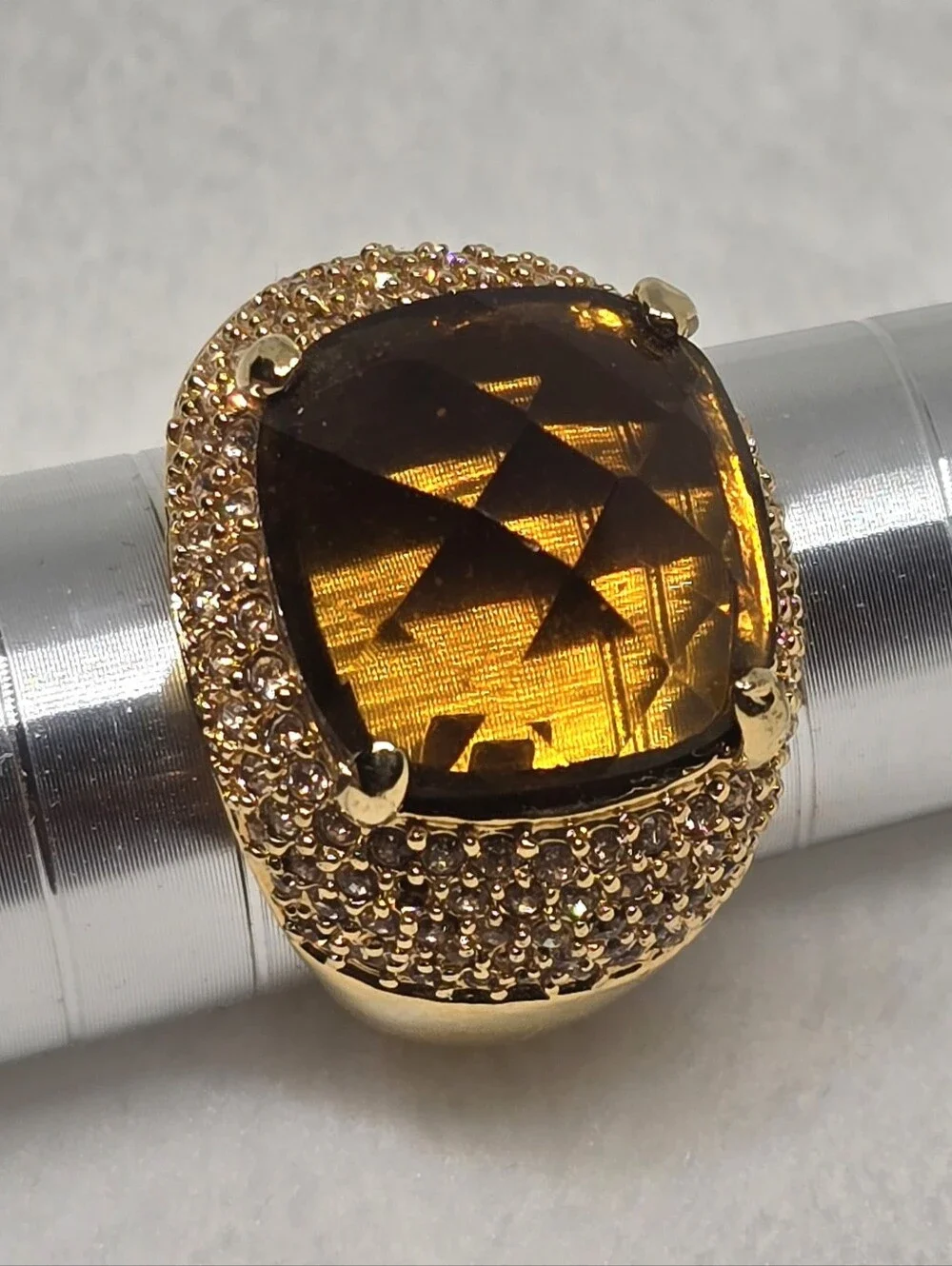 Kenneth Jay Lane KJL Smoky Brown Crystal Cocktail Ring Gold Tone Pavé M 8.5 Box